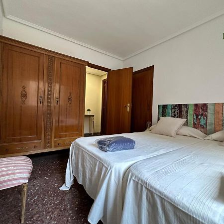 Apartamento Dos Torres Alfajeria Con Parking Privado Gratis Zaragoza Exterior foto